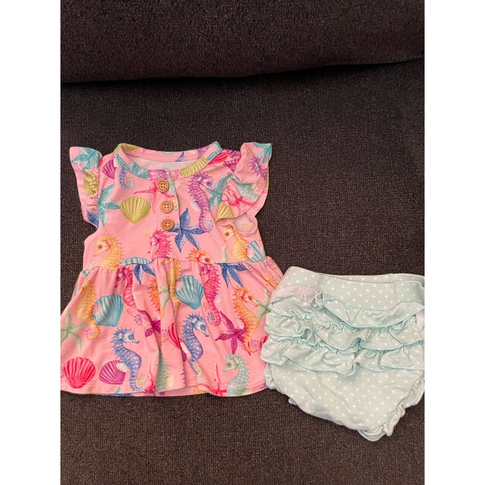 Posh peanut matching set 3-6 months